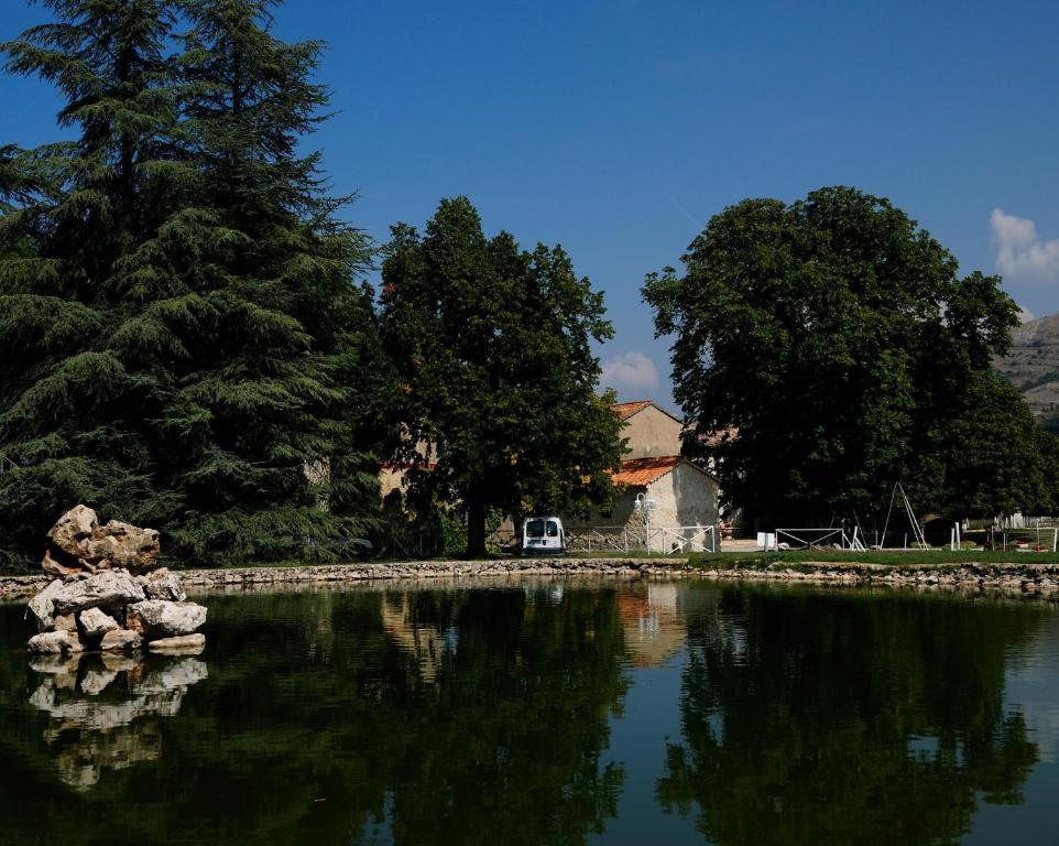 Domaine De Majastre Bed & Breakfast Bauduen Bagian luar foto