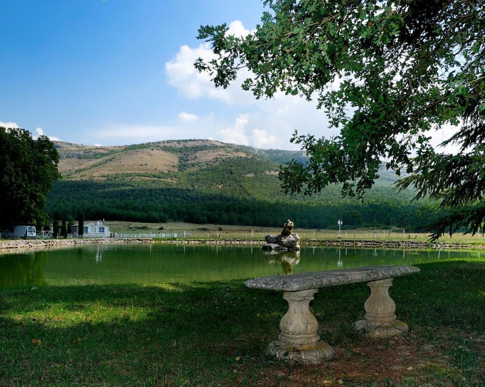 Domaine De Majastre Bed & Breakfast Bauduen Bagian luar foto