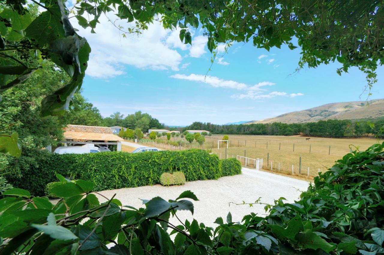 Domaine De Majastre Bed & Breakfast Bauduen Bagian luar foto